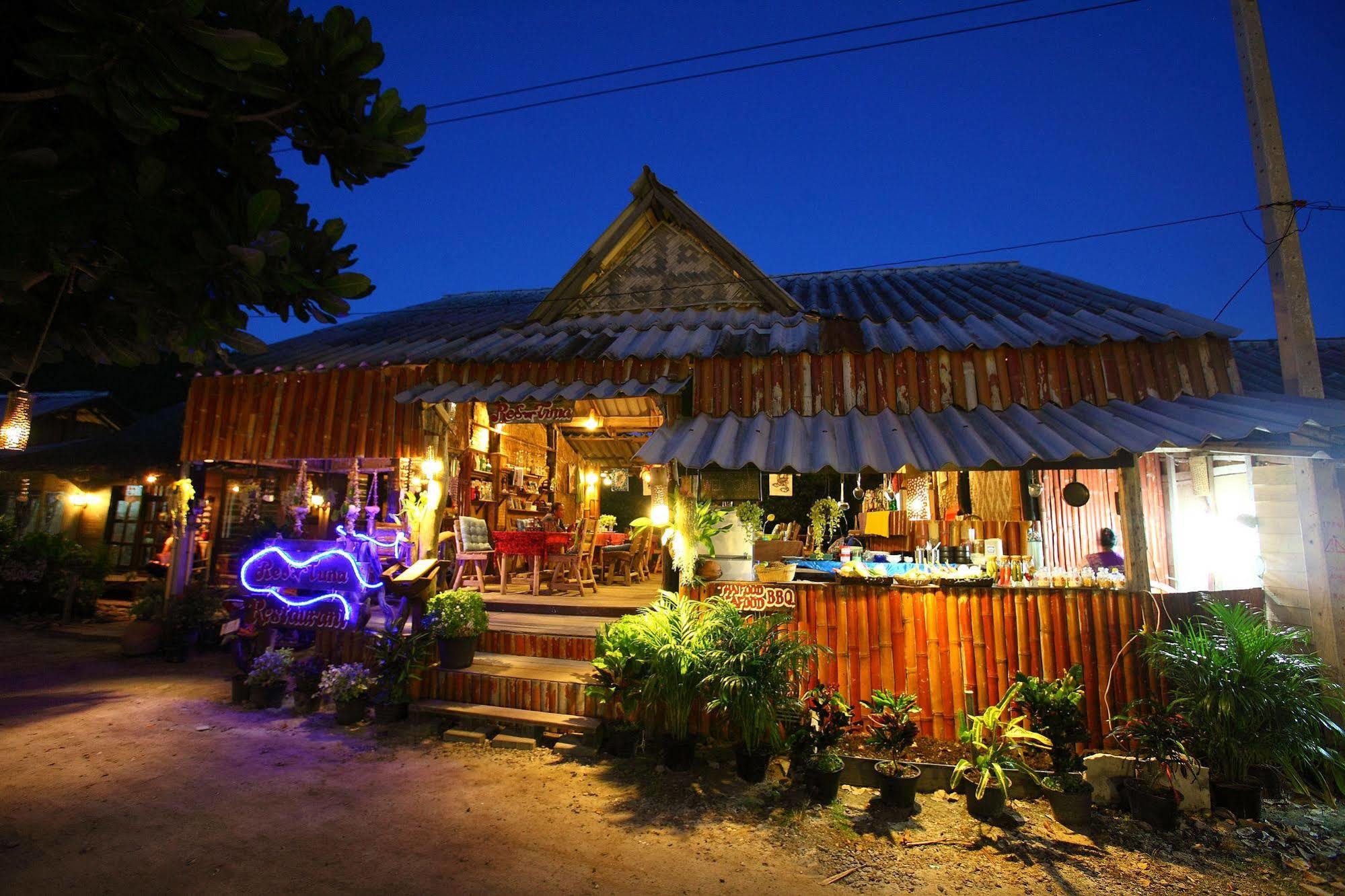 Pp Red Tuna Hut Pulau Phi Phi Luaran gambar